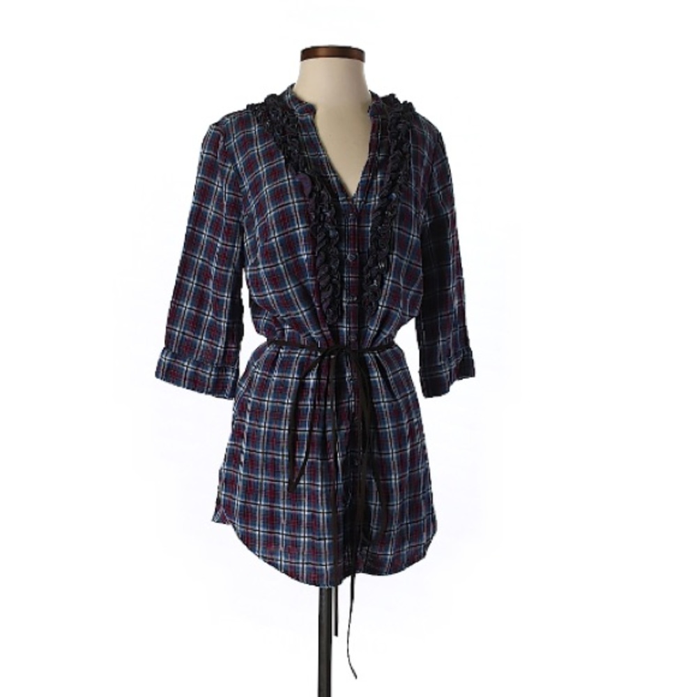 Converse - 3/4 Sleeve Button Down